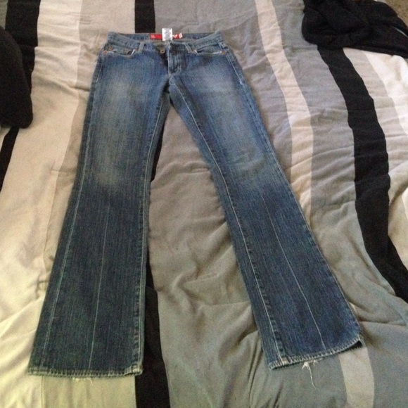 🚫SOLD🚫Guess boot cut denim jeans - Picture 1 of 3