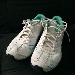 Puma sneakers