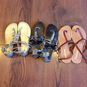 Sandals bundle saved don't buy!!!!