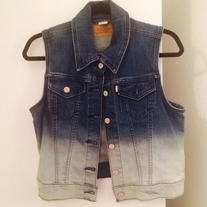 Levi Strauss Jean vest. Medium
