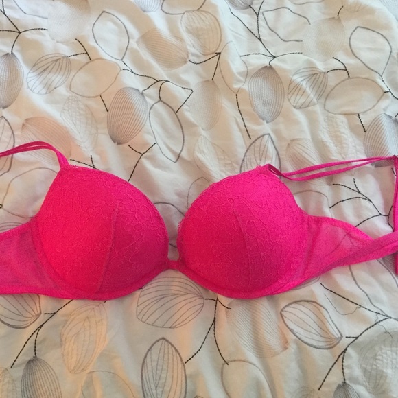 36C Victoria's Secret hot pink lace bra