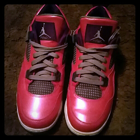 Jordan 4s