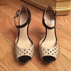 Rock & Republic brand new never worn studded heels