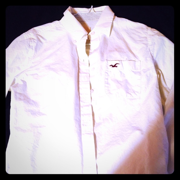 White hollister button down shirt