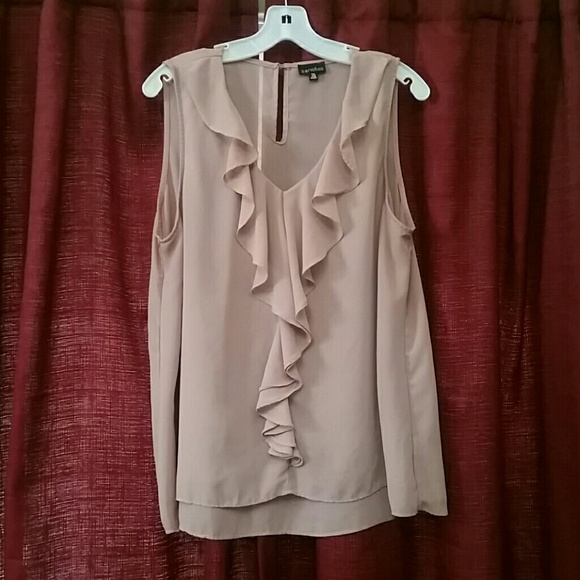 Zenobia
 Tops - BEIGE BLOUSE
