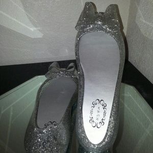 N.Y.L.A  JELLY PEEP TOE FLATS