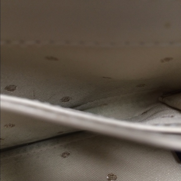 Kate Spade wallet. - Picture 4 of 4