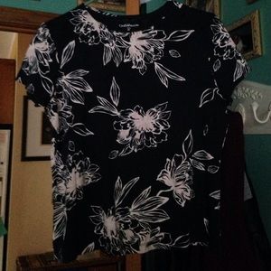 Flower tshirt