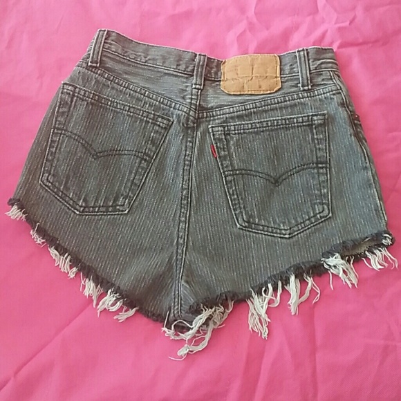 levis short - Picture 2 of 2