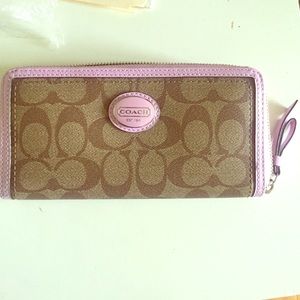 Coach wallet