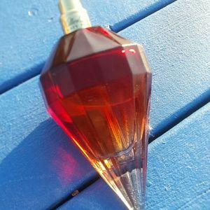 Katy Perry Killer Queen perfume