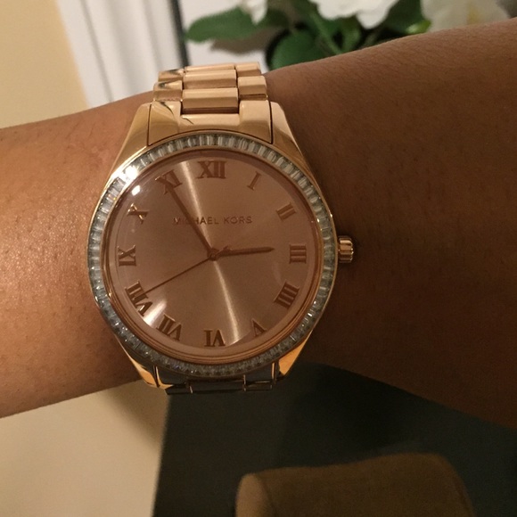 MK watch - Picture 2 of 4