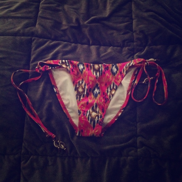 Brand new muti color Letarte bathing suit bottom!