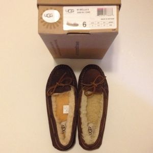 Woman's UGG slippers