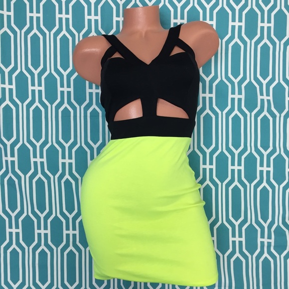 NWOT - Tobi Cut Out Dress