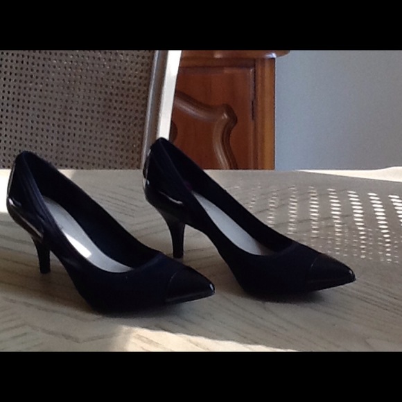 Black Shoes