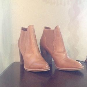 Chinese launder booties, light leather. BN, NW