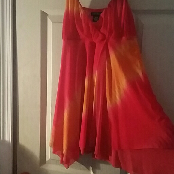 Guess summer top Great condition! Worn once - Picture 4 of 4