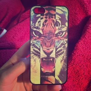 4 iPhone 5/5S cases!