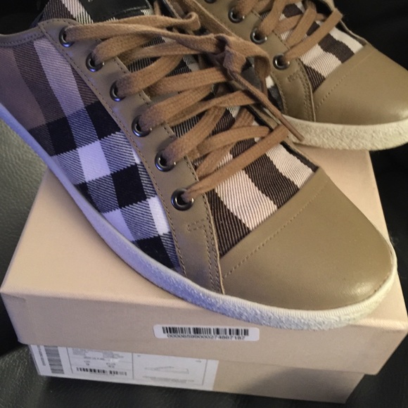 Burberry sneakers