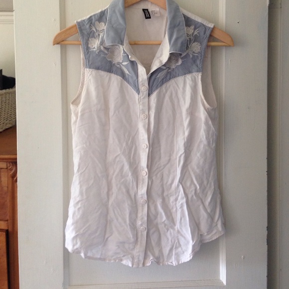 Collared shirt