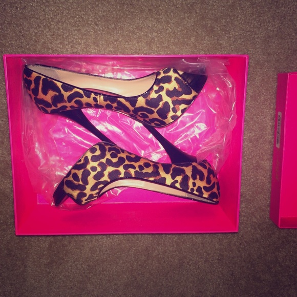 Betsey Johnson leopard print heels