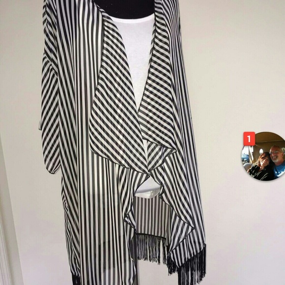 Lularoe fringed piece....nwot   os