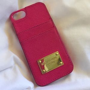 Michael Kors Wallet Case 💢 TRADED