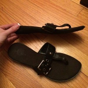 Black nine west sandals in GREAT condition!