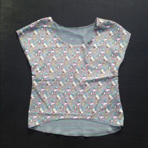 Reversible top.