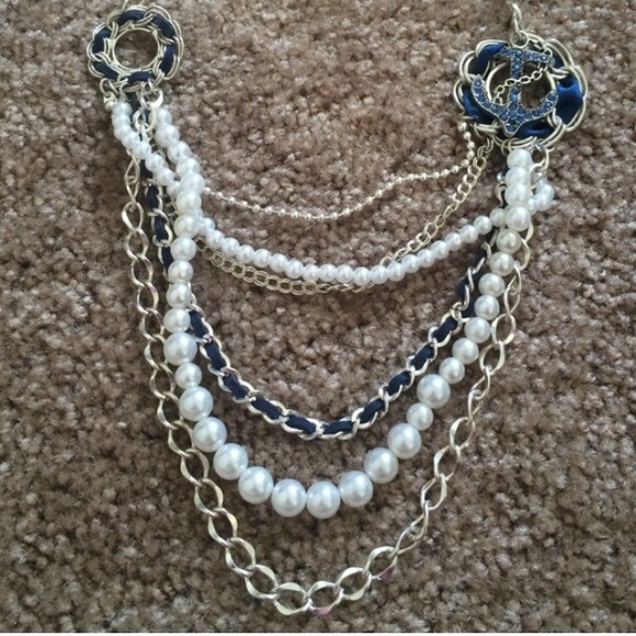 Anchor necklace