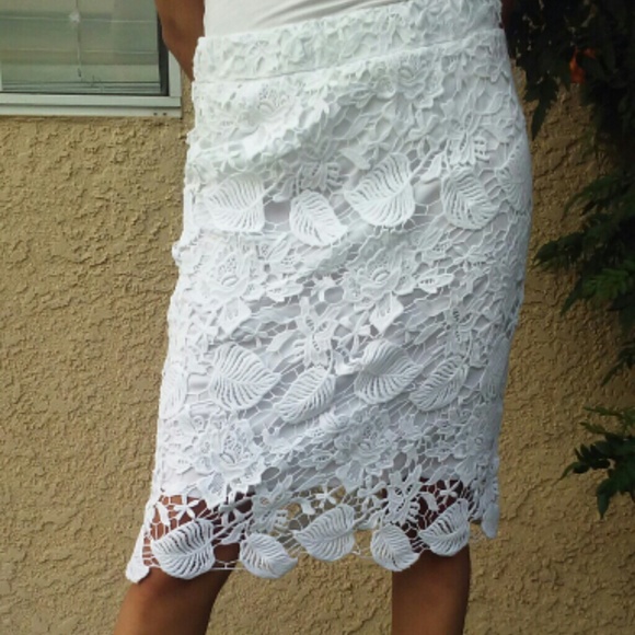 Dresses & Skirts - 🚫Sold in bundleWhite Lace Skirt
