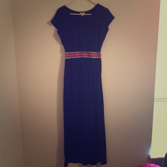 Black maxi
