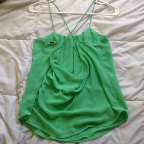 mint low back top