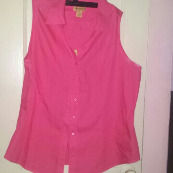Pink sleeveless top