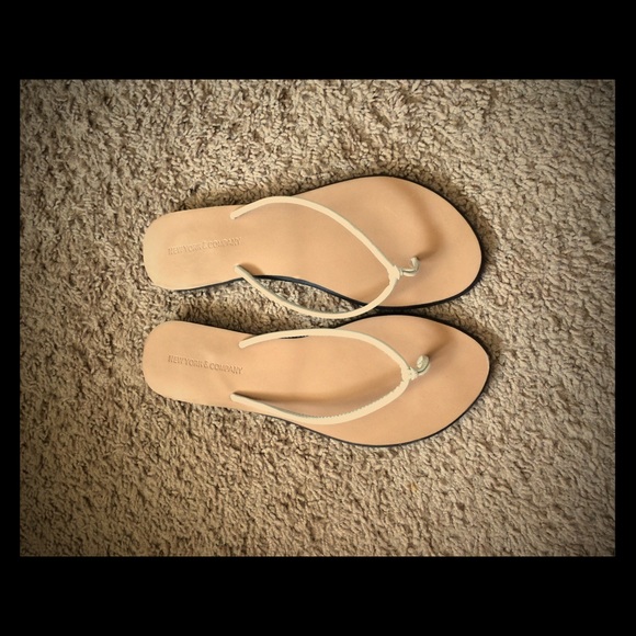 New York and Company White Leather FlipFlops