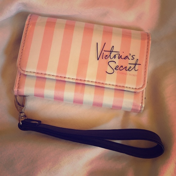 Victoria's Secret iPhone 5/5s Clutch - Picture 1 of 4