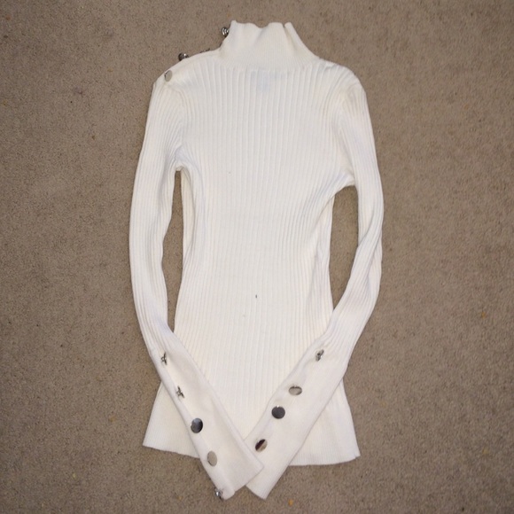 Cream Long Sleeve Turtle Neck🙏💗