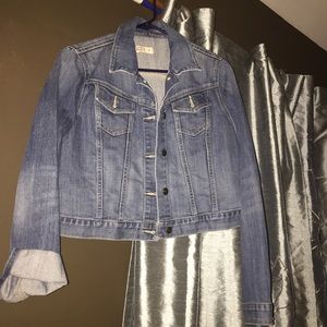 Cropped maternity denim jacket