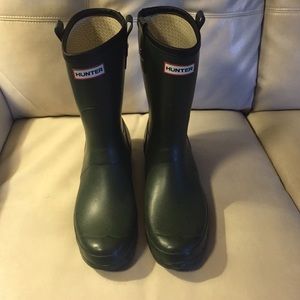 Men Hunter Boots (ACCEPTING ALL OFFERS)‼️