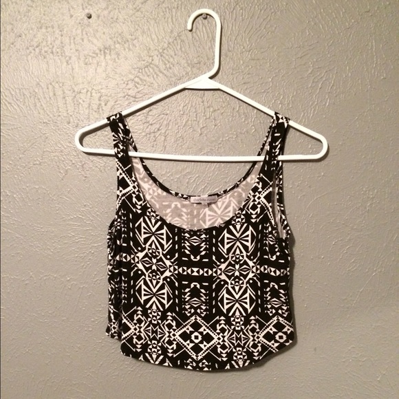 black and white tribal print crop top tank