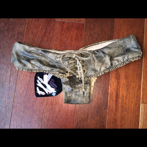 Beach bunny bottoms! Fake leather! Size medium.