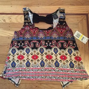 Cute patterned crop top