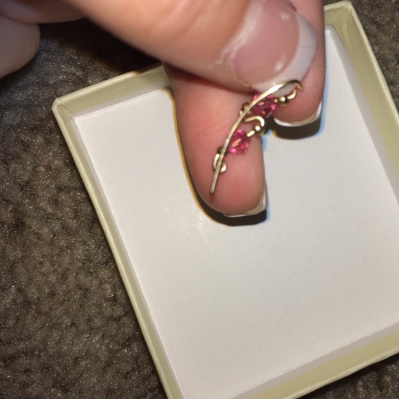 Light pink earrings - Picture 3 of 3