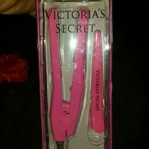 Victoria secret strightner