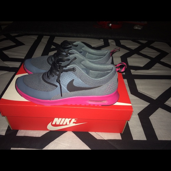 Womens Nike Air Max Thea
