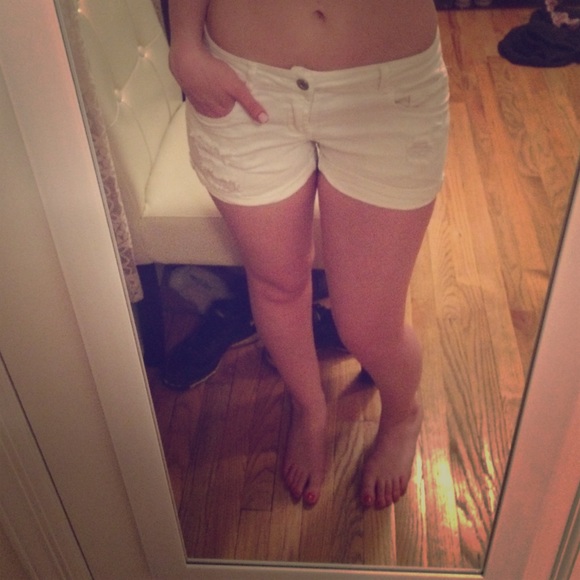 White ripped roll up short shorts