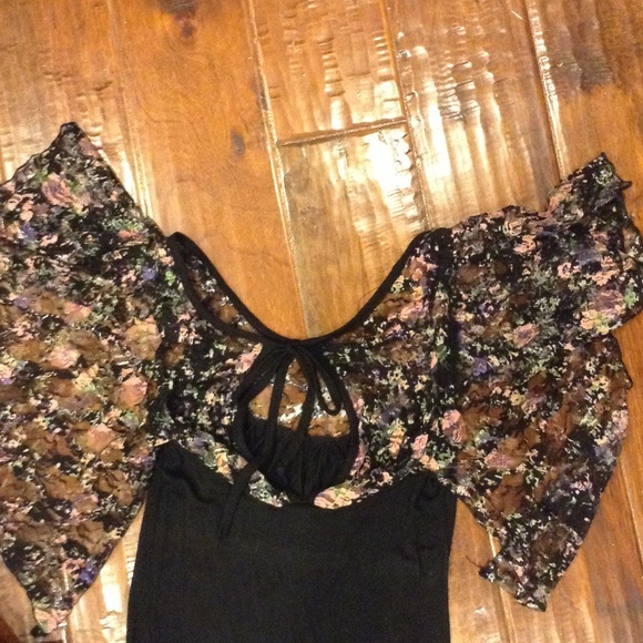 📌CUTE TOP💋 - Picture 4 of 4