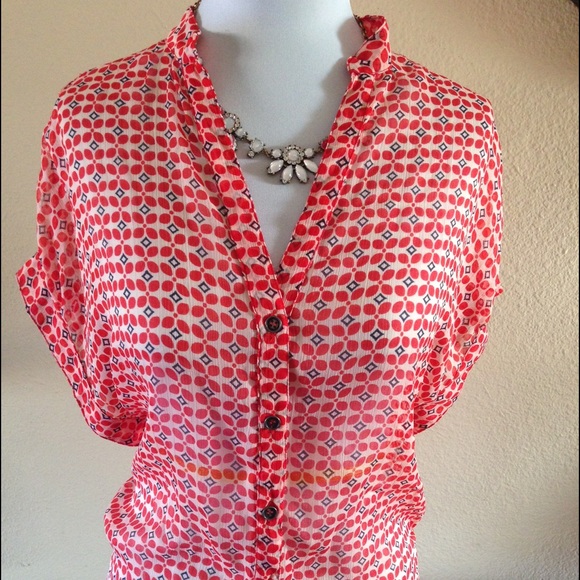 Red/navy pattern top