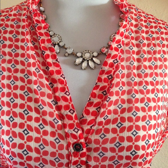Red/navy pattern top - Picture 2 of 4